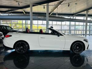 Mercedes-Benz CLE CLE200 cabriolet AMG Line - Image 11