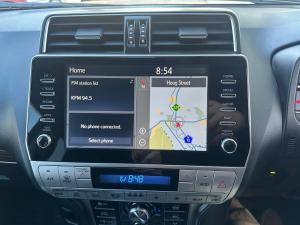 Toyota Land Cruiser Prado 4.0 VX - Image 13