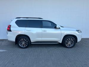 Toyota Land Cruiser Prado 4.0 VX - Image 3