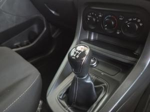 Ford Figo hatch 1.5 Ambiente - Image 10