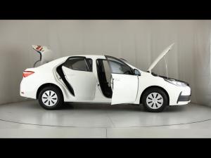 Toyota Corolla Quest 1.8 Plus auto - Image 15