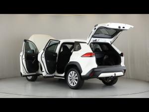 Toyota Corolla Cross 1.8 Xi - Image 10