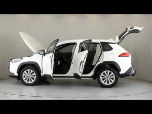 Toyota Corolla Cross 1.8 Xi - Image 11