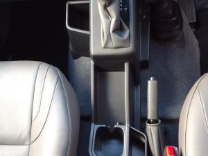 Toyota Land Cruiser 76 2.8GD-6 station wagon VX - Image 8