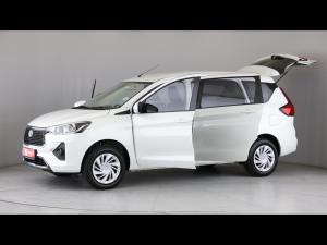 Toyota Rumion 1.5 SX manual - Image 12
