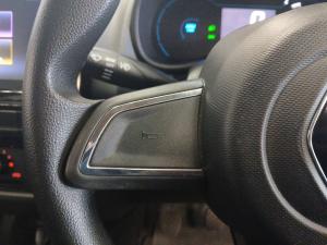 Renault Kwid 1.0 Zen - Image 9