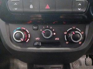 Renault Kwid 1.0 Zen - Image 15
