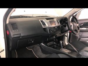 Toyota Fortuner 2.5D-4D auto - Image 7