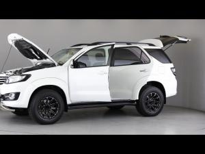 Toyota Fortuner 2.5D-4D auto - Image 12
