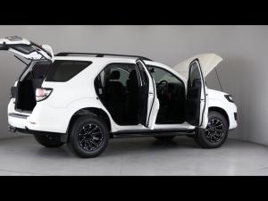 Toyota Fortuner 2.5D-4D auto - Image 16