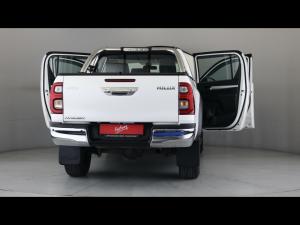 Toyota Hilux 2.8GD-6 double cab Raider auto - Image 9