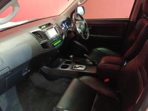 Toyota Fortuner 3.0D-4D Raised Body automatic - Image 7