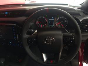 Toyota Hilux 2.8 GD-6 GR-S 4X4 automaticD/C - Image 12