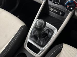 Hyundai Venue 1.2 Motion - Image 10