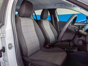 Opel Corsa 1.2 - Image 6
