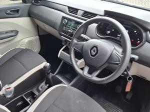 Renault Triber 1.0 Life - Image 8