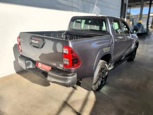 Toyota Hilux 2.8GD-6 double cab 4x4 Legend auto - Image 4