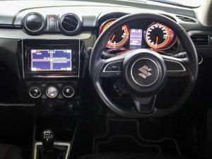 Suzuki Swift 1.2 GLX manual - Image 17