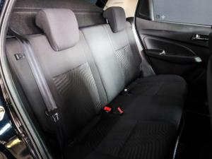 Suzuki Swift 1.2 GLX manual - Image 20
