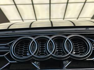Audi A4 35TFSI Black Edition - Image 14