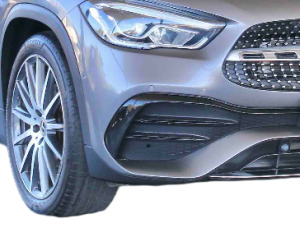 Mercedes-Benz GLA GLA200d - Image 10