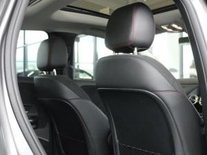 Mercedes-Benz GLA GLA200d - Image 31
