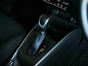 Toyota Starlet 1.5 XR auto - Image 18