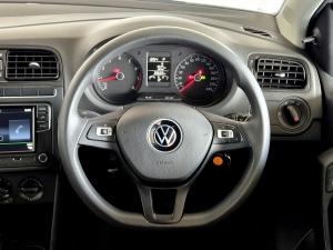 Volkswagen Polo Vivo hatch 1.6 Comfortline auto - Image 13