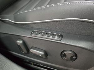 Volkswagen Golf 1.4TSI R-Line Plus - Image 11