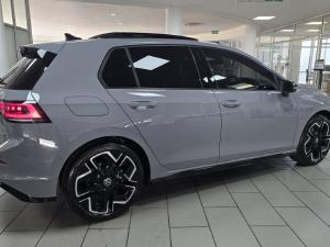 Volkswagen Golf 1.4TSI R-Line Plus - Image 23