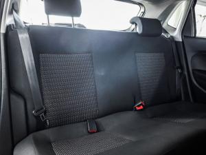 Volkswagen Polo Vivo hatch 1.4 Trendline - Image 15