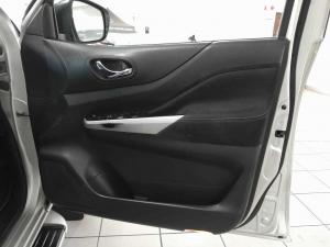 Nissan Navara 2.3D LE automatic D/C - Image 14