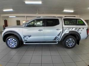 Nissan Navara 2.3D LE automatic D/C - Image 3