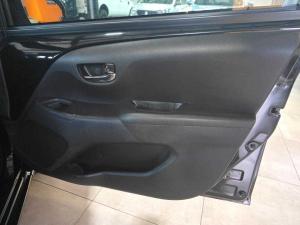 Toyota Aygo 1.0 X-CITE - Image 11