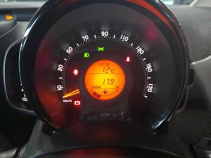 Toyota Aygo 1.0 X-CITE - Image 14