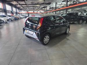Toyota Aygo 1.0 X-CITE - Image 6
