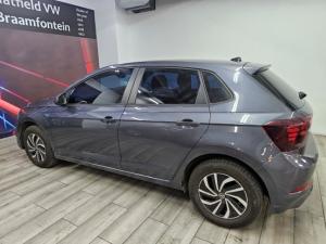 Volkswagen Polo hatch 1.0TSI - Image 11