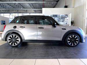 MINI Hatch Cooper S Hatch 5-door - Image 4