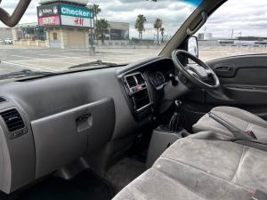 Hyundai H-100 Bakkie 2.6D deck - Image 4