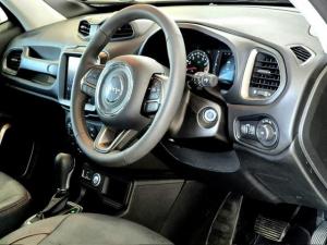 Jeep Renegade 1.4T Longitude - Image 16