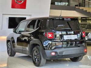 Jeep Renegade 1.4T Longitude - Image 17