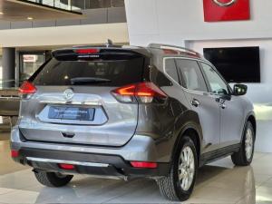 Nissan X-Trail 2.5 4x4 Acenta Tech - Image 4