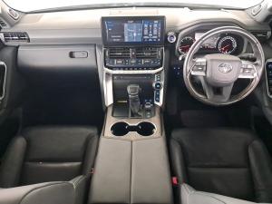 Toyota Land Cruiser 300 3.3D ZX - Image 6
