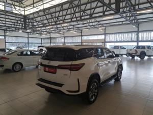 Toyota Fortuner 2.4GD-6 4x4 - Image 2