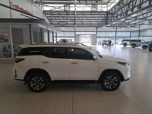 Toyota Fortuner 2.4GD-6 4x4 - Image 3