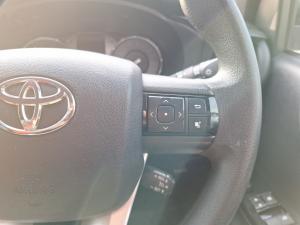 Toyota Hilux 2.4GD-6 Xtra cab Raider manual - Image 10