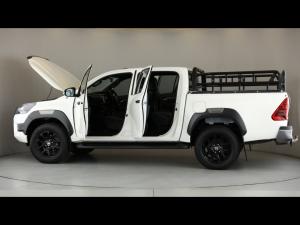 Toyota Hilux 2.8GD-6 double cab 4x4 Legend auto - Image 11