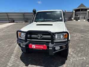 Toyota Land Cruiser 79 4.5D-4D V8 double cab LX - Image 8