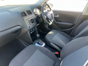 Volkswagen Polo Vivo hatch 1.6 Comfortline auto - Image 7