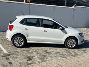 Volkswagen Polo Vivo hatch 1.6 Comfortline auto - Image 3